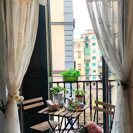 San Gennaro House 202 * Naples